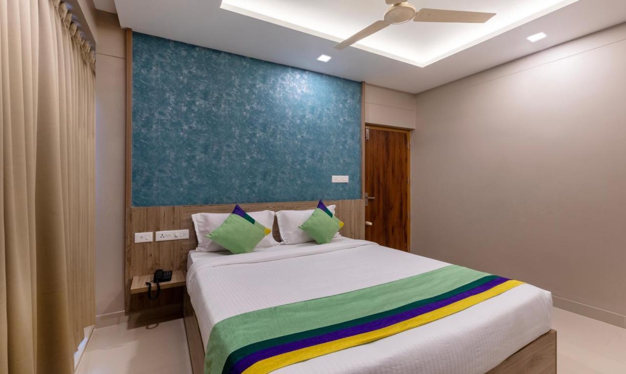 Hotel Treebo Sreepathi Prayag,Guruvayur Temple Exterior foto